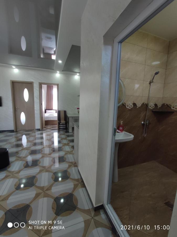 Kochalidze Family Apartment Батуми Екстериор снимка