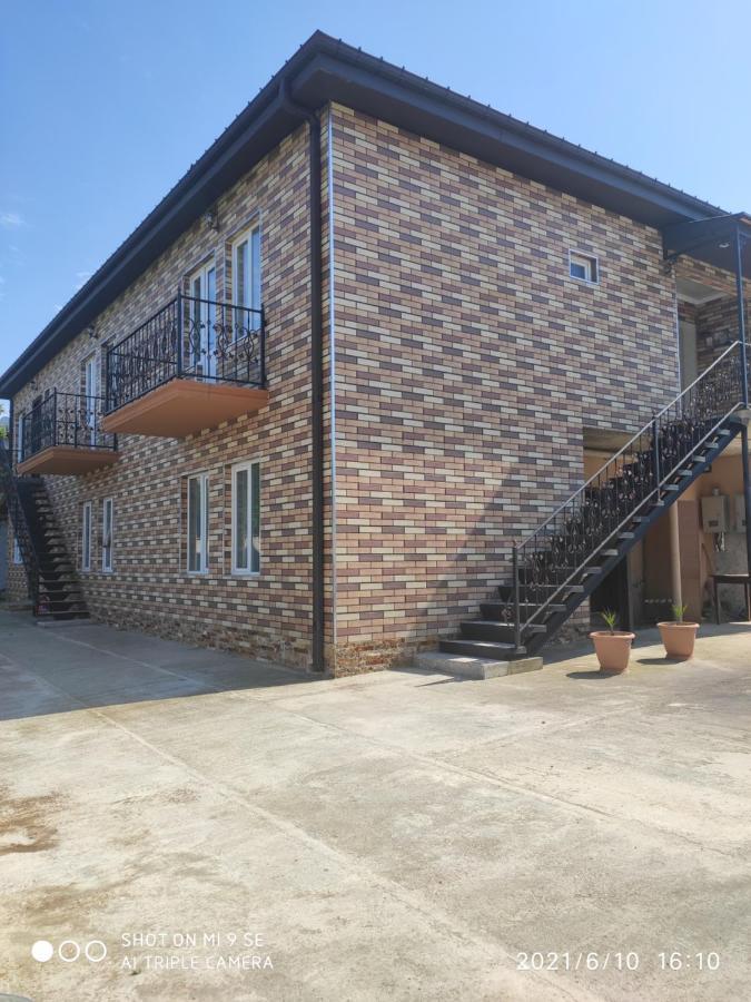 Kochalidze Family Apartment Батуми Екстериор снимка