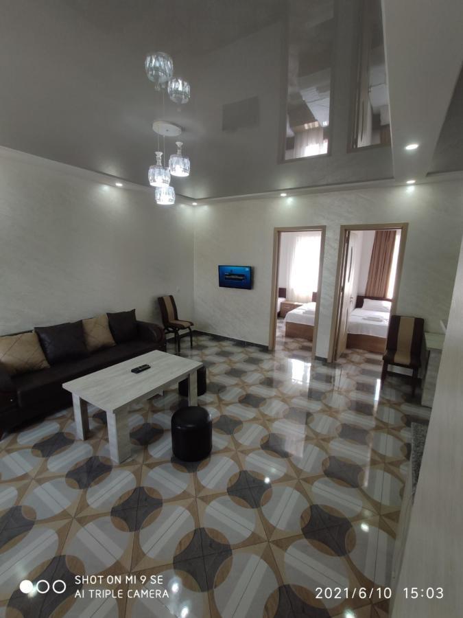 Kochalidze Family Apartment Батуми Екстериор снимка