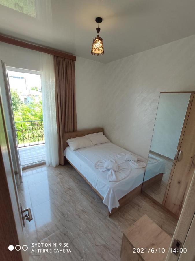 Kochalidze Family Apartment Батуми Екстериор снимка