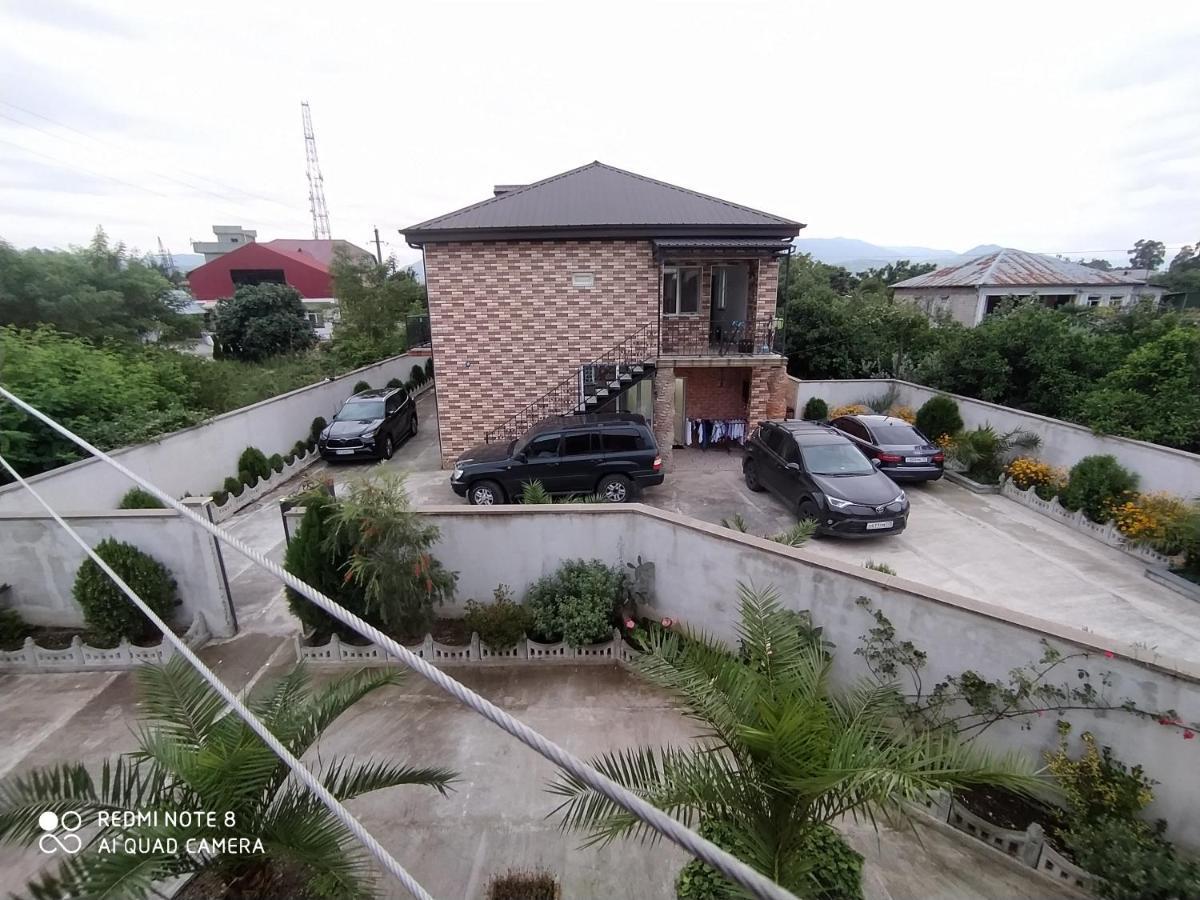Kochalidze Family Apartment Батуми Екстериор снимка