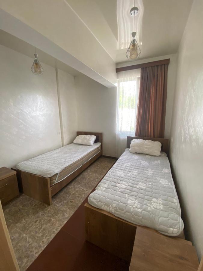 Kochalidze Family Apartment Батуми Екстериор снимка