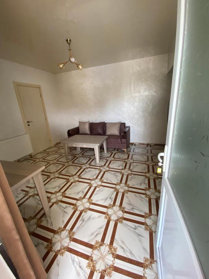 Kochalidze Family Apartment Батуми Екстериор снимка