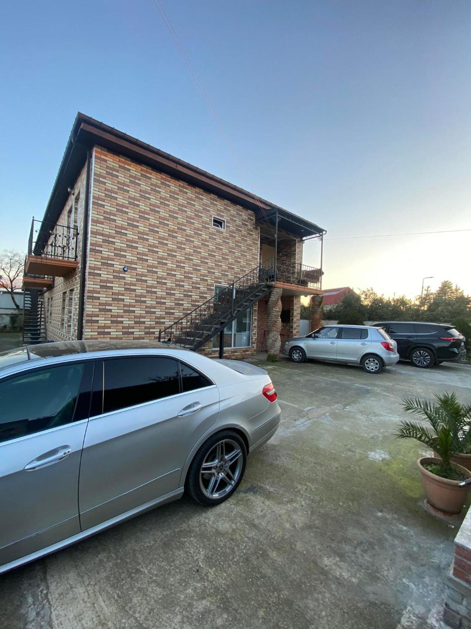 Kochalidze Family Apartment Батуми Екстериор снимка