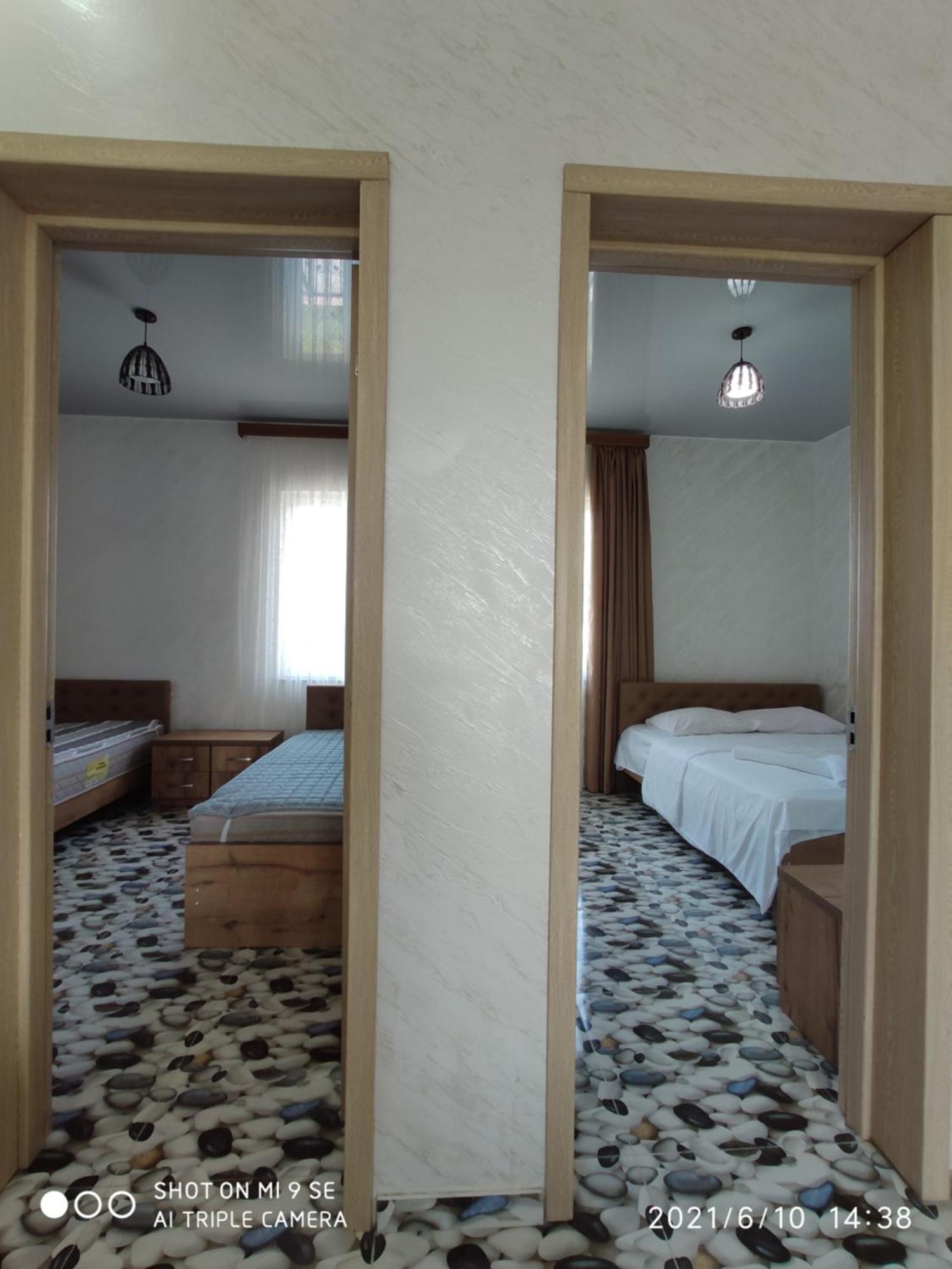 Kochalidze Family Apartment Батуми Стая снимка