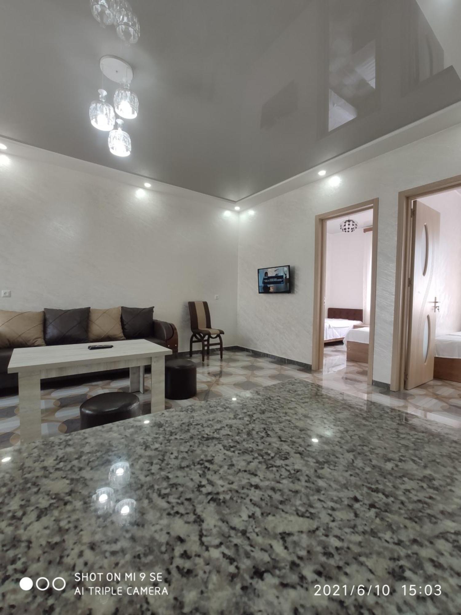 Kochalidze Family Apartment Батуми Стая снимка